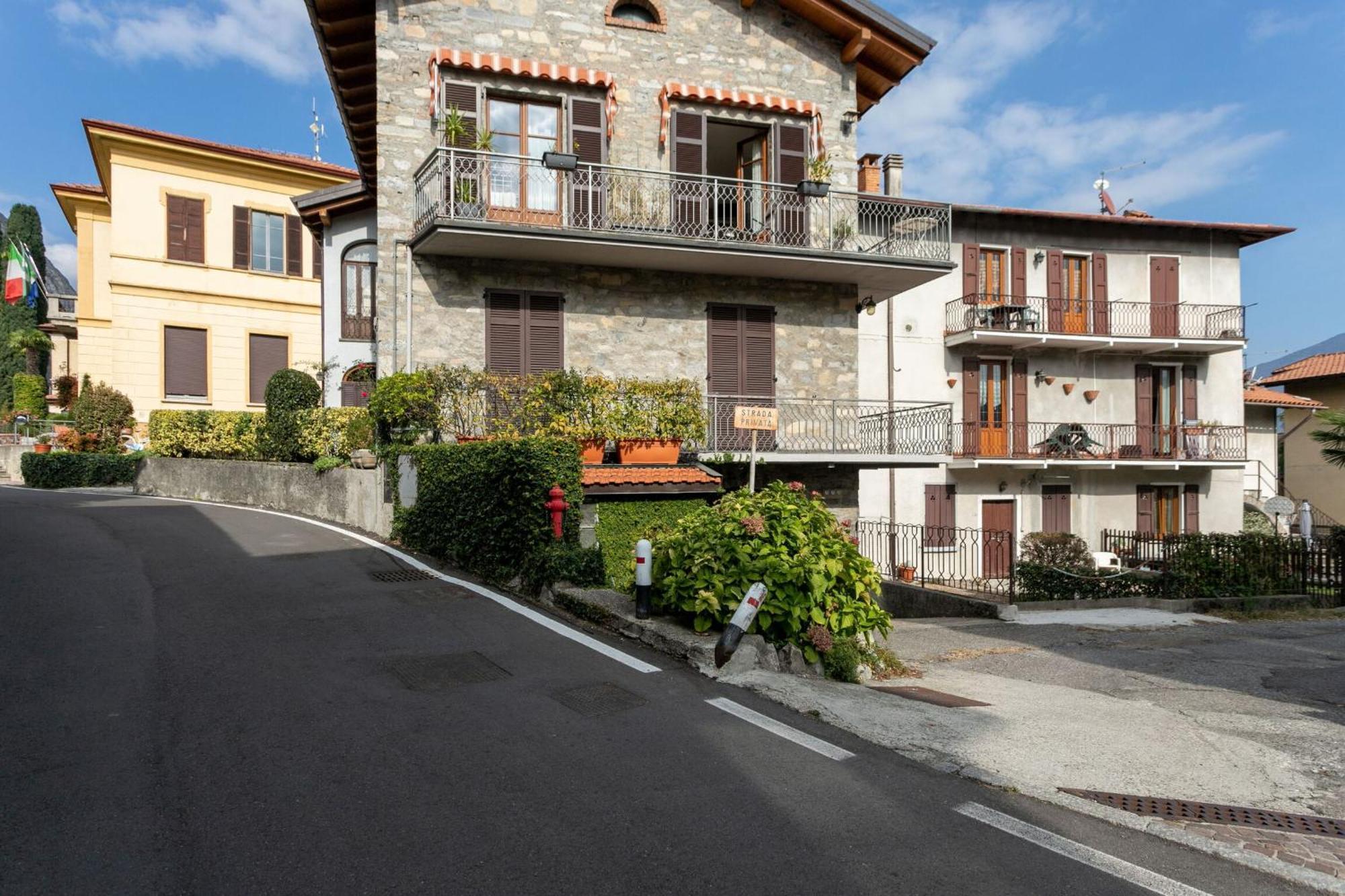 Residence Azalea&Glicine By Halldis Cadenabbia Exterior foto